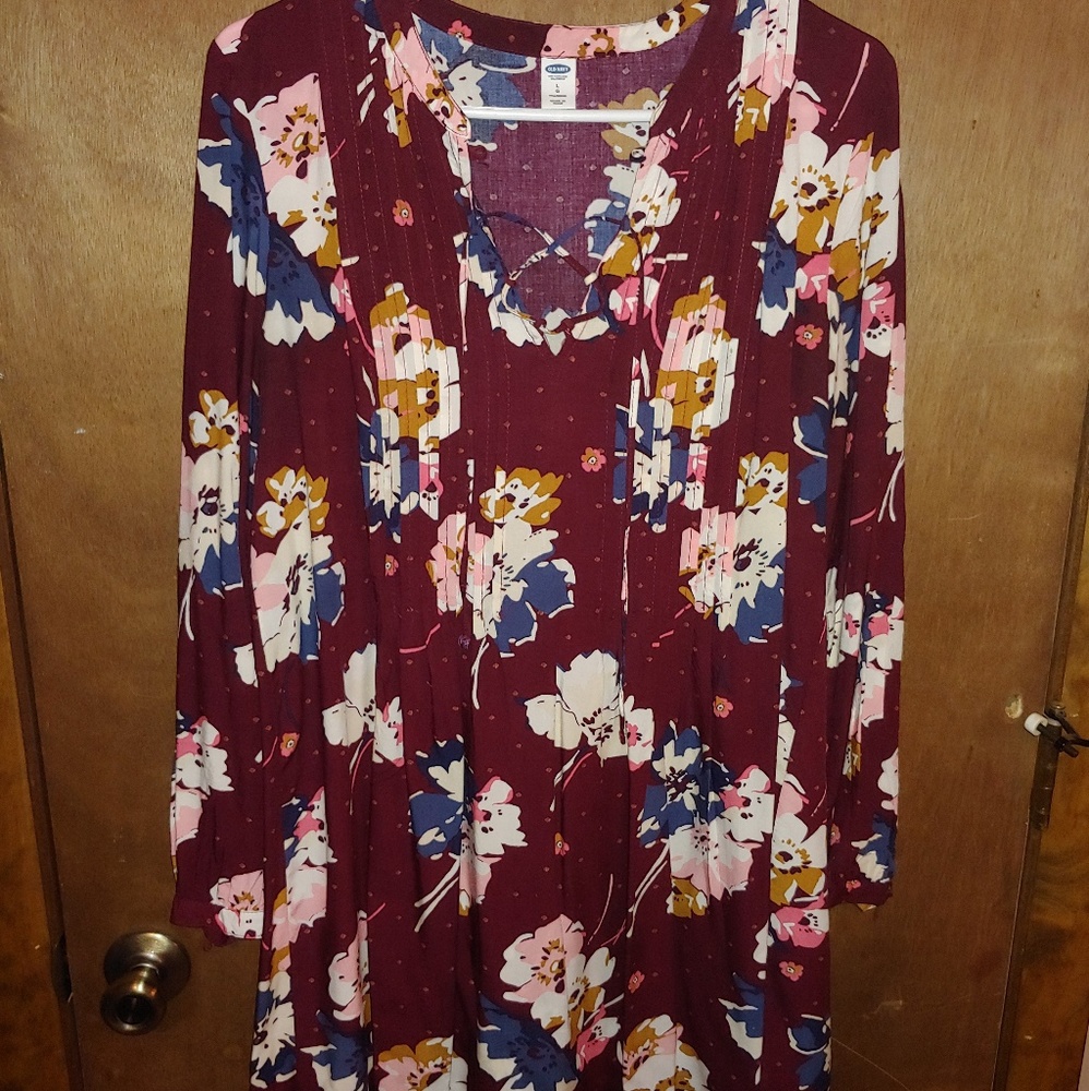 Long sleeve lace up dress